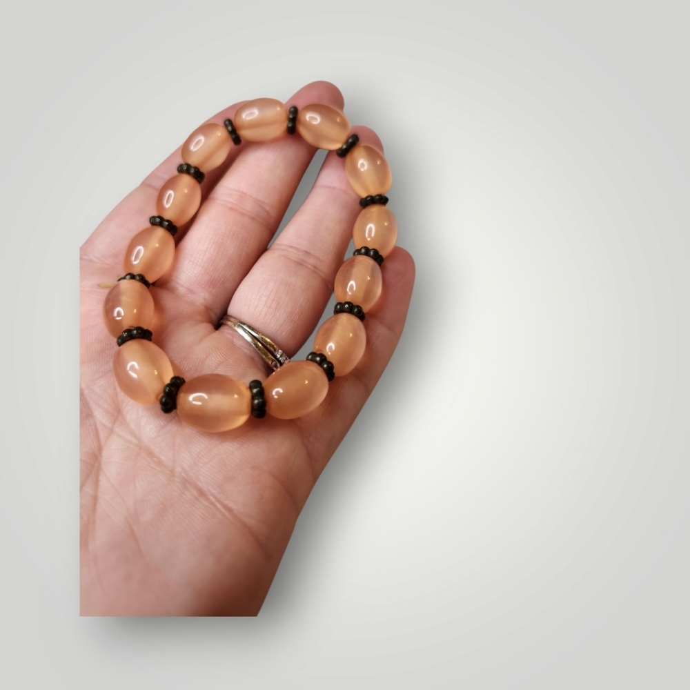 Orange peach Beaded Bracelet - Picture 5 of 6